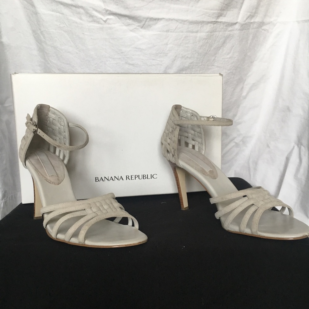 Banana Republic Suede Heels